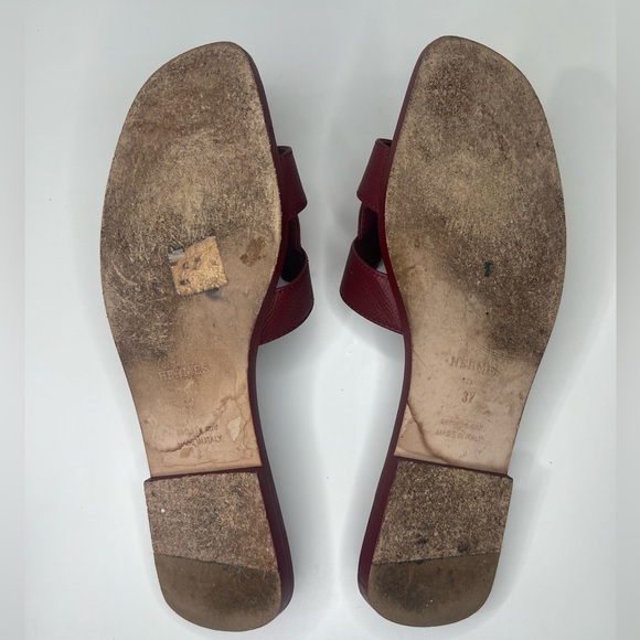 Hermes Oran Sandals in Rouge - Picture 9 of 11